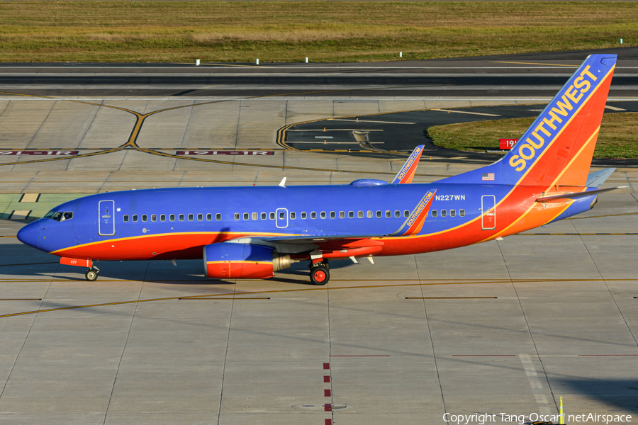 Southwest Airlines Boeing 737-7H4 (N227WN) | Photo 383527