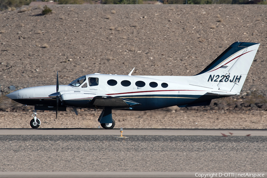 (Private) Cessna 421C Golden Eagle II (N228JH) | Photo 550900