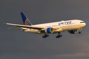 United Airlines Boeing 777-222 (N228UA) at  Amsterdam - Schiphol, Netherlands