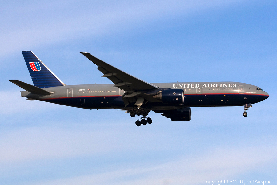 United Airlines Boeing 777-222 (N228UA) | Photo 271758
