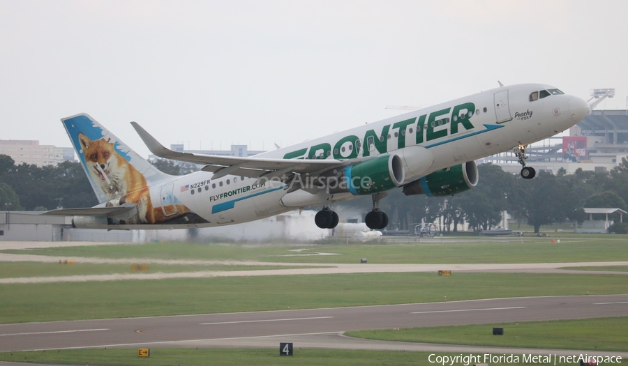 Frontier Airlines Airbus A320-214 (N229FR) | Photo 570557