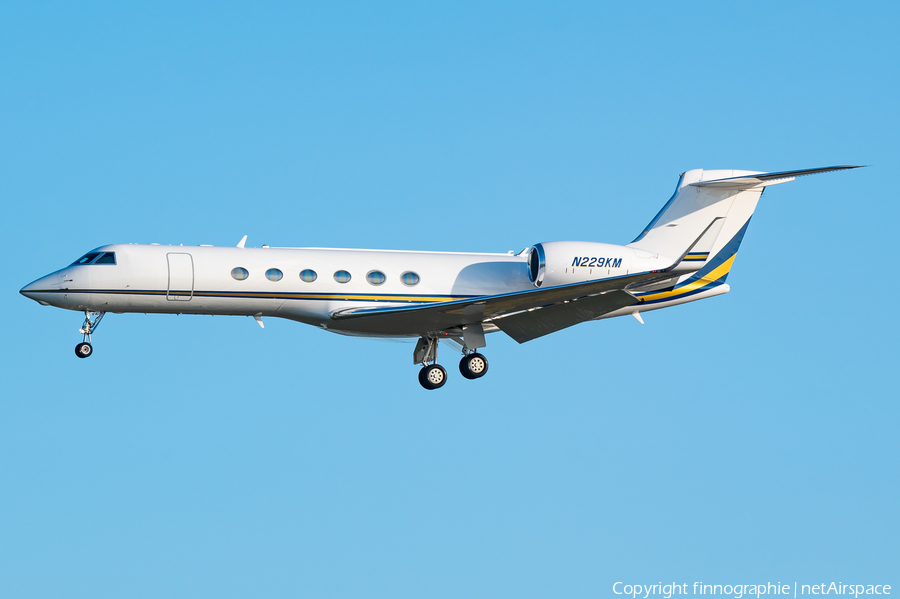 (Private) Gulfstream G-V (N229KM) | Photo 634937