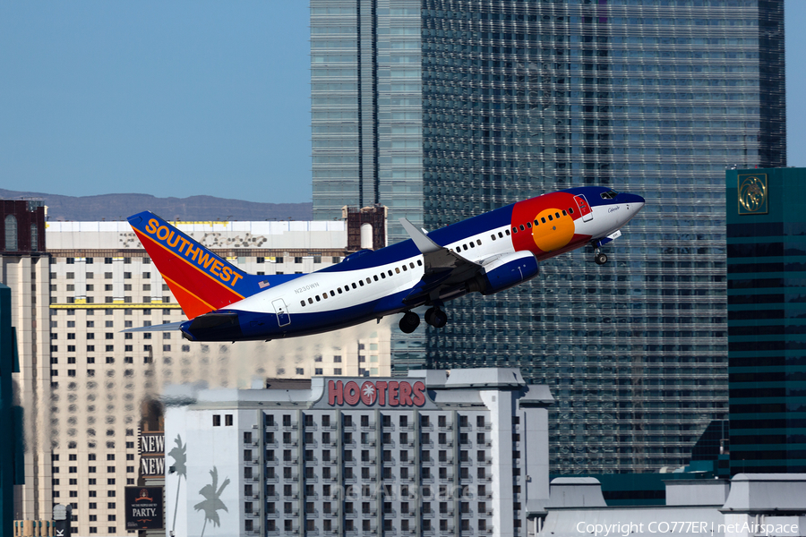 Southwest Airlines Boeing 737-7H4 (N230WN) | Photo 425216