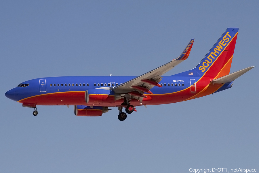 Southwest Airlines Boeing 737-7H4 (N231WN) | Photo 178316