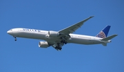 United Airlines Boeing 777-322(ER) (N2331U) at  San Francisco - International, United States