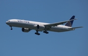 United Airlines Boeing 777-322(ER) (N2333U) at  San Francisco - International, United States