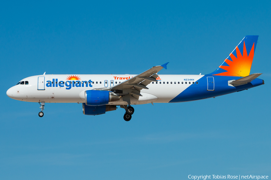 Allegiant Air Airbus A320-214 (N234NV) | Photo 337781