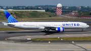 United Airlines Boeing 777-322(ER) (N2352U) at  Taipei - Taoyuan, Taiwan