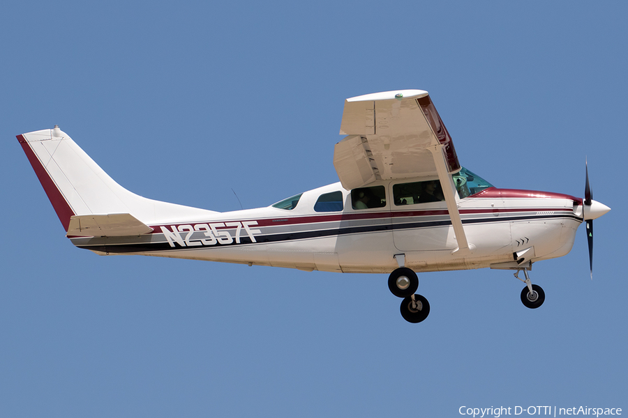 (Private) Cessna 210E Centurion (N2357F) | Photo 659534