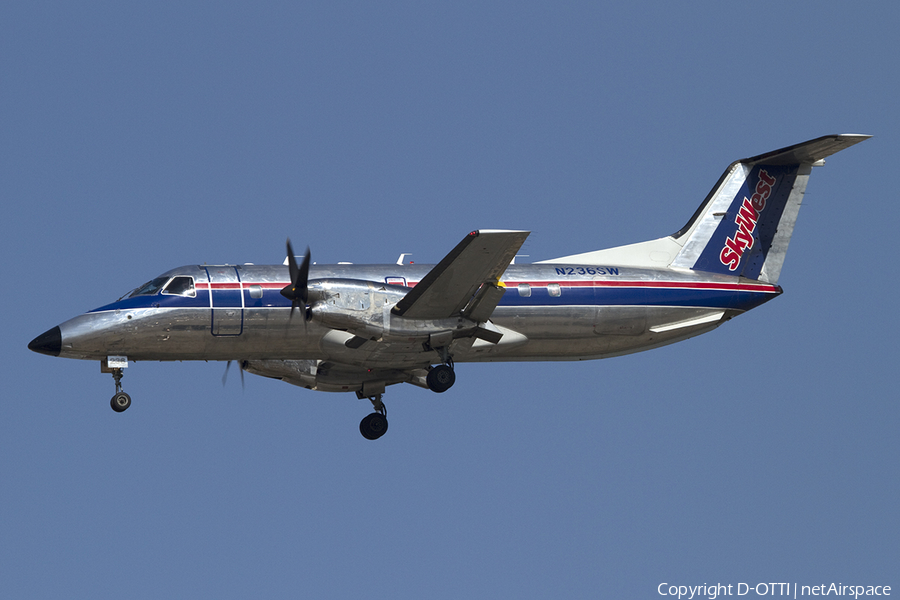 SkyWest Airlines Embraer EMB-120ER Brasilia (N236SW) | Photo 336552