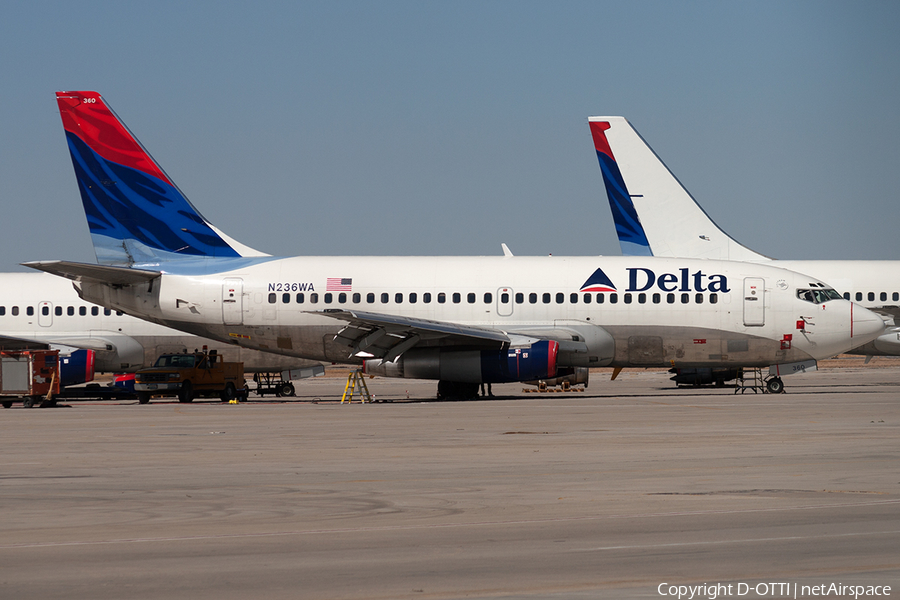 Delta Air Lines Boeing 737-247(Adv) (N236WA) | Photo 181585