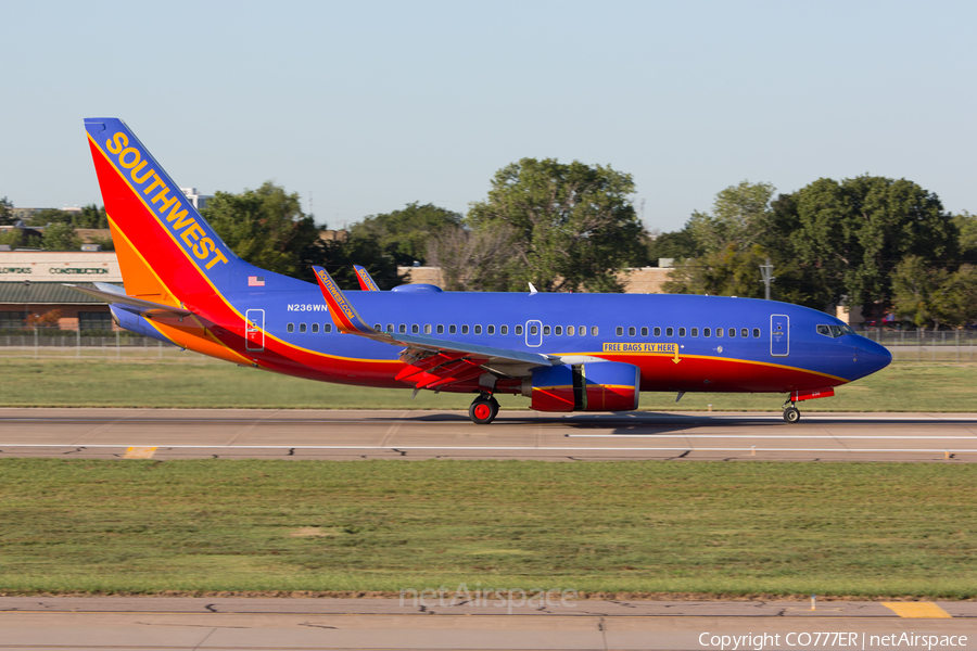 Southwest Airlines Boeing 737-7H4 (N236WN) | Photo 32681