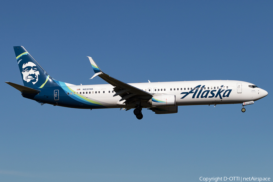 Alaska Airlines Boeing 737-990(ER) (N237AK) | Photo 177694