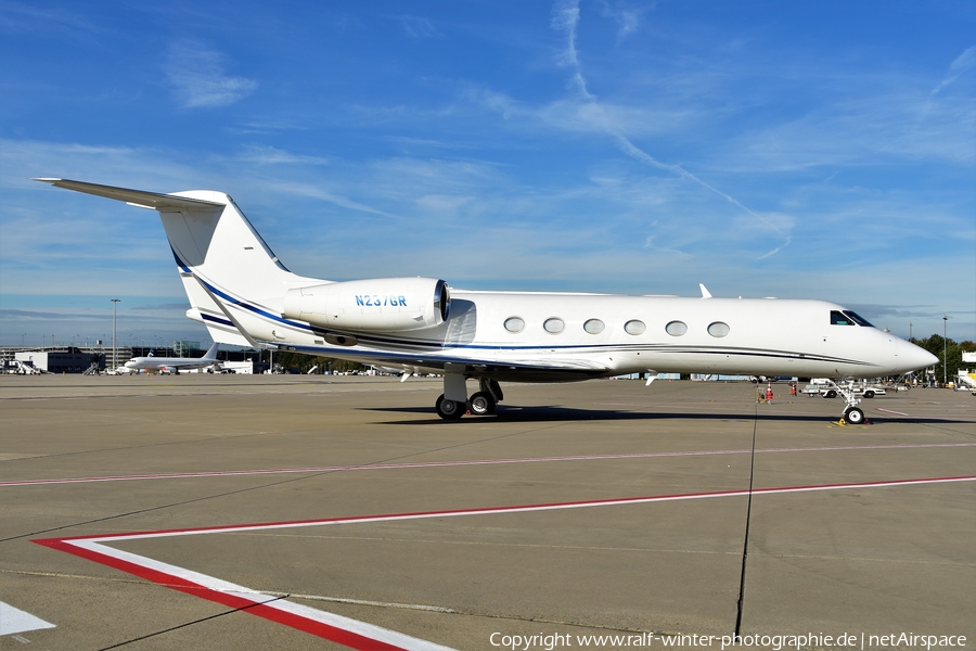 (Private) Gulfstream G-IV-X (G450) (N237GR) | Photo 553501
