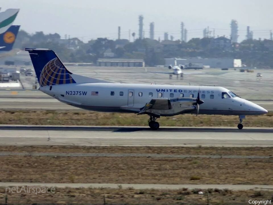 United Express (SkyWest Airlines) Embraer EMB-120ER Brasilia (N237SW) | Photo 58744