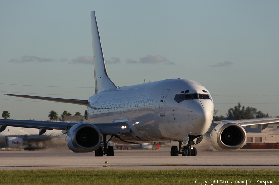 SkyKing Boeing 737-4Y0 (N238AG) | Photo 32945