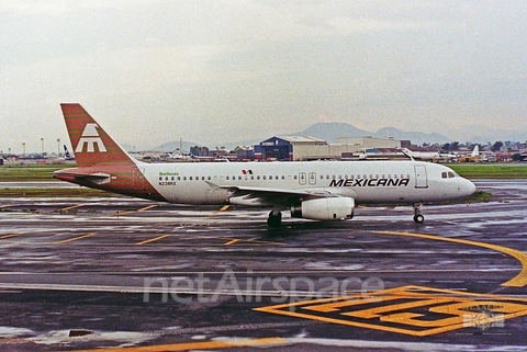 Mexicana Airbus A320-231 (N238RX) at  Mexico City - Lic. Benito Juarez International, Mexico