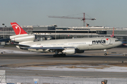 Northwest Airlines McDonnell Douglas DC-10-30ER (N240NW) at  Minneapolis - St. Paul International, United States