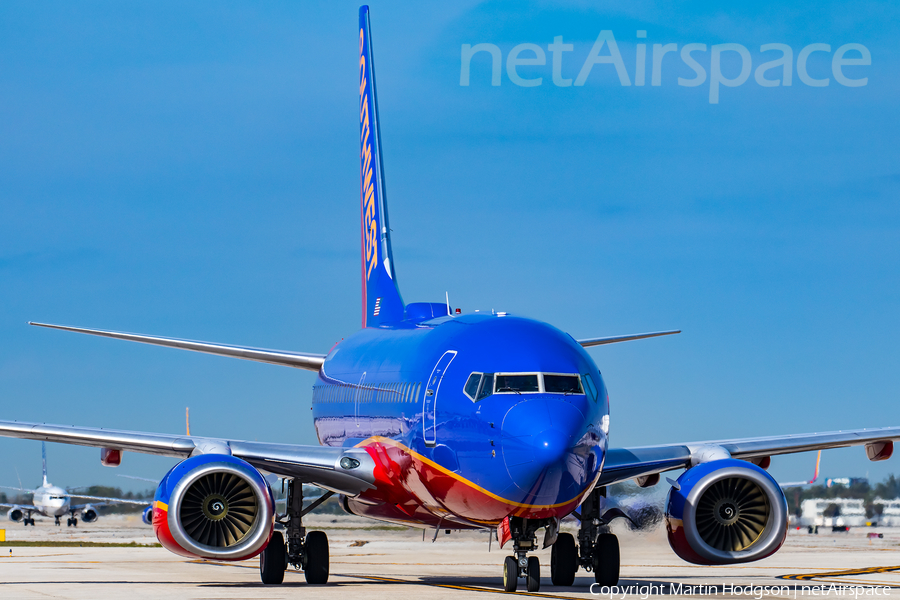 Southwest Airlines Boeing 737-7H4 (N240WN) | Photo 348078