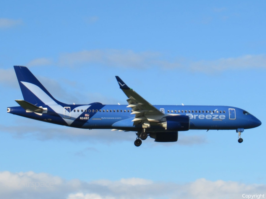 Breeze Airways Airbus A220-300 (N241BZ) | Photo 660906