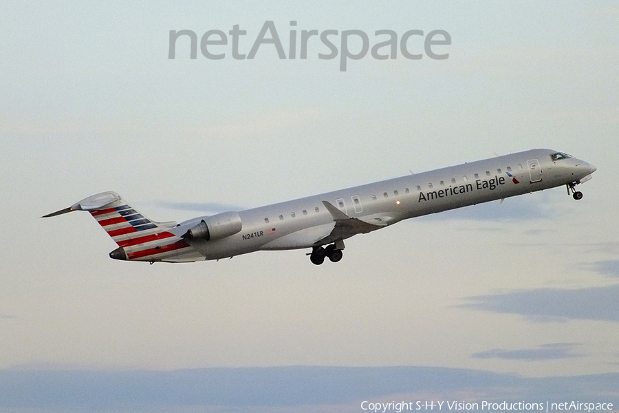 American Eagle (Mesa Airlines) Bombardier CRJ-900ER (N241LR) | Photo 86151