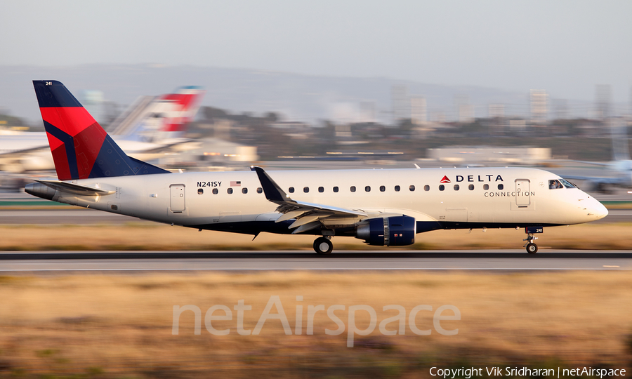 Delta Connection (SkyWest Airlines) Embraer ERJ-175LR (ERJ-170-200LR) (N241SY) | Photo 159443