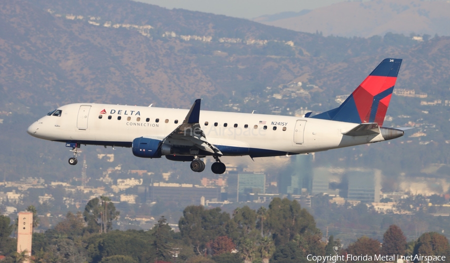 Delta Connection (SkyWest Airlines) Embraer ERJ-175LR (ERJ-170-200LR) (N241SY) | Photo 660599