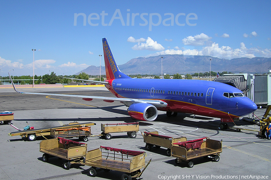 Southwest Airlines Boeing 737-7H4 (N241WN) | Photo 3293
