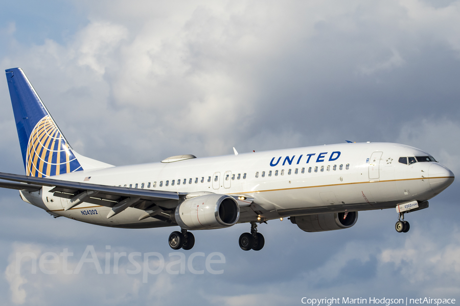 United Airlines Boeing 737-824 (N24202) | Photo 431322