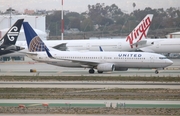 United Airlines Boeing 737-824 (N24211) at  Los Angeles - International, United States