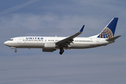 United Airlines Boeing 737-824 (N24211) at  Los Angeles - International, United States