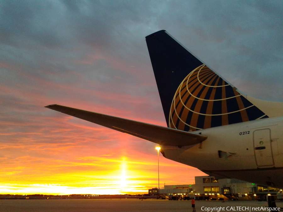 United Airlines Boeing 737-824 (N24212) | Photo 17315