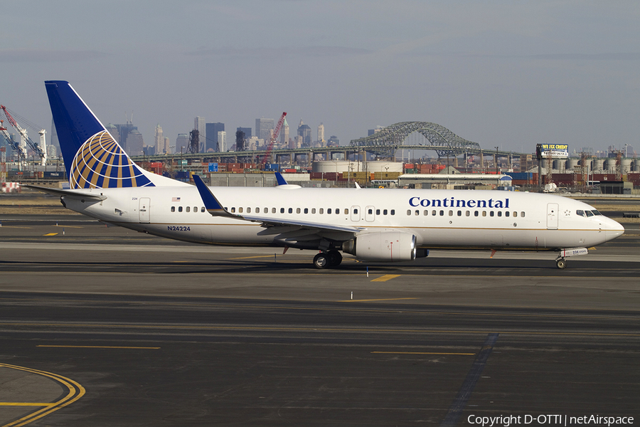 Continental Airlines Boeing 737-824 (N24224) | Photo 344242