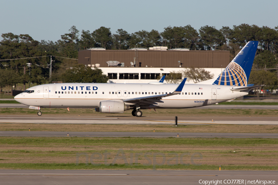 United Airlines Boeing 737-824 (N24224) | Photo 42999