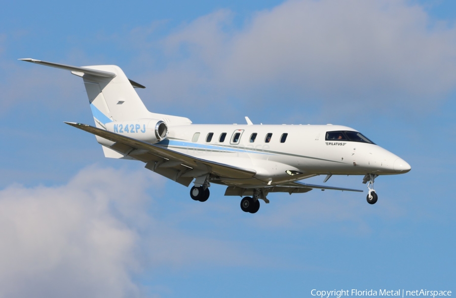 (Private) Pilatus PC-24 (N242PJ) | Photo 570793