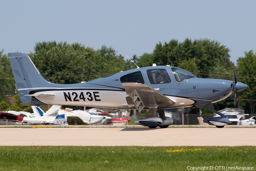 (Private) Cirrus SR22T G6 GTS (N243E) | Photo 659560