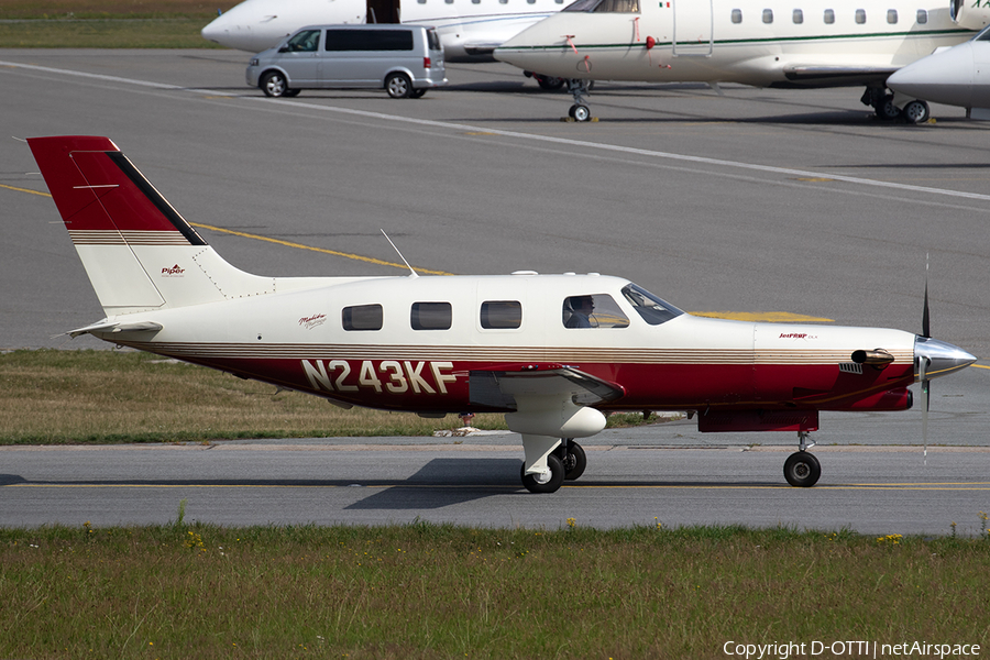 (Private) Piper PA-46-350P Malibu Mirage - JetPROP DLX (N243KF) | Photo 253832