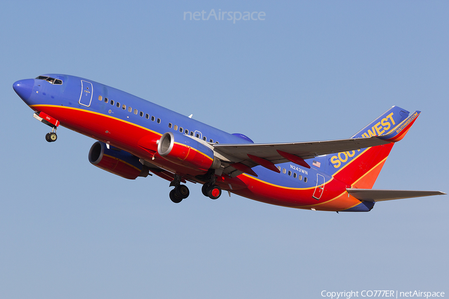 Southwest Airlines Boeing 737-7H4 (N243WN) | Photo 8456