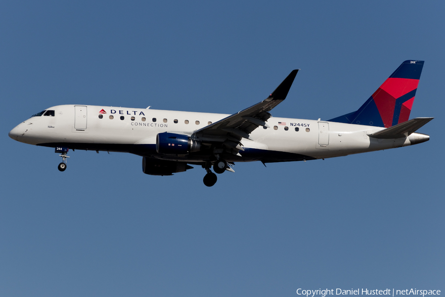 Delta Connection (SkyWest Airlines) Embraer ERJ-175LR (ERJ-170-200LR) (N244SY) | Photo 446776