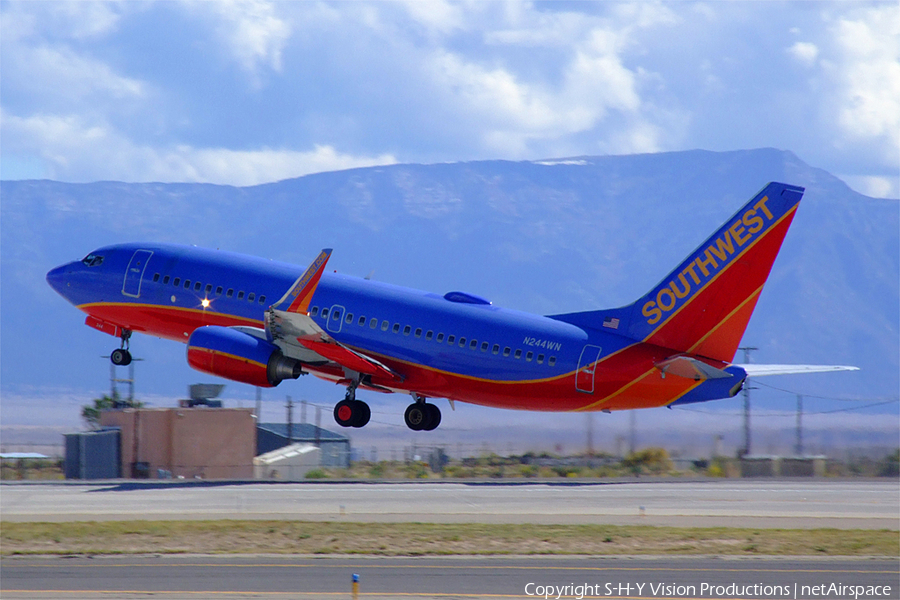 Southwest Airlines Boeing 737-7H4 (N244WN) | Photo 1780