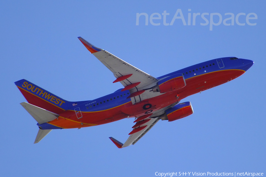 Southwest Airlines Boeing 737-7H4 (N244WN) | Photo 21552