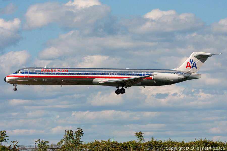 American Airlines McDonnell Douglas MD-82 (N246AA) | Photo 259927