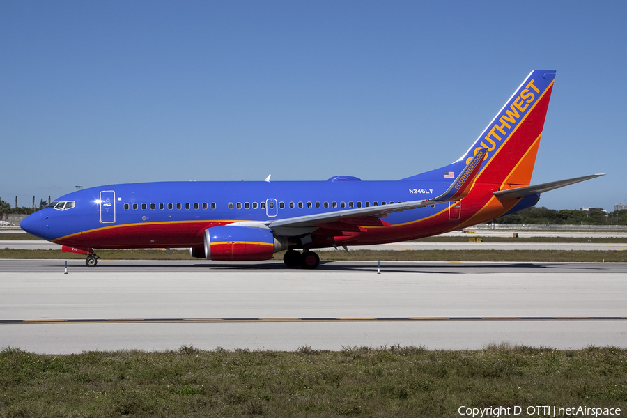 Southwest Airlines Boeing 737-7H4 (N246LV) | Photo 430131