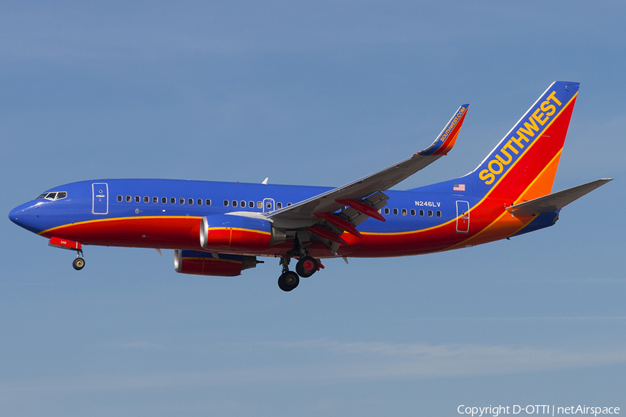 Southwest Airlines Boeing 737-7H4 (N246LV) | Photo 186579