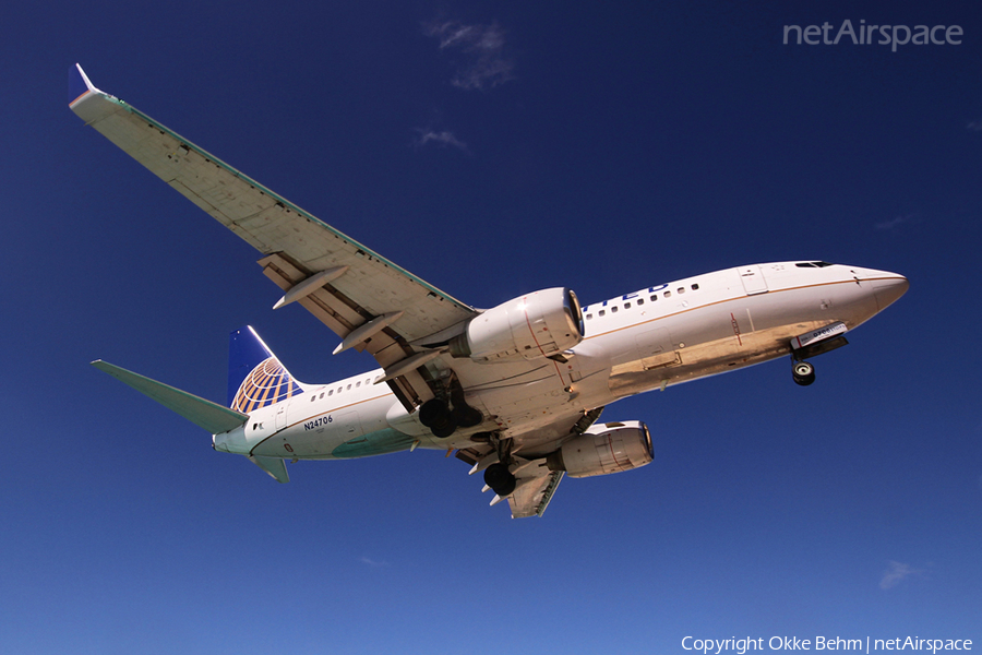United Airlines Boeing 737-724 (N24706) | Photo 53976