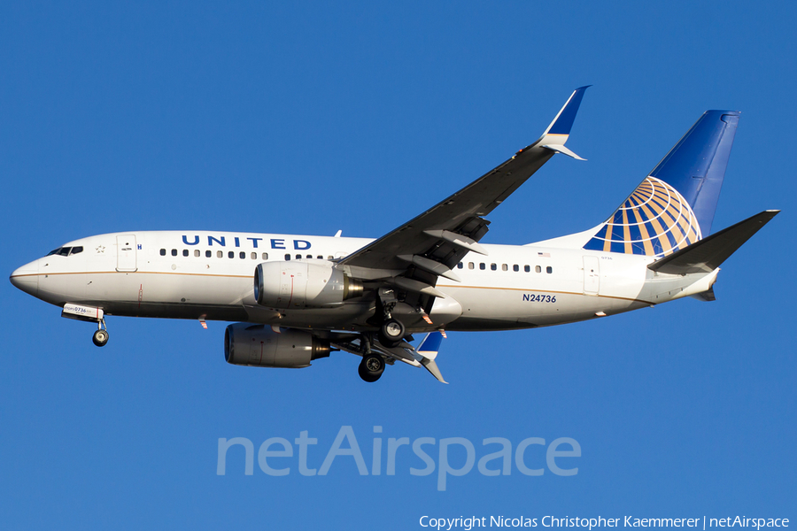 United Airlines Boeing 737-724 (N24736) | Photo 158735