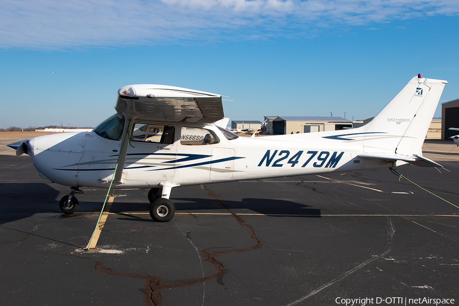 Skymates Flight Academy Cessna 172S Skyhawk SP (N2479M) | Photo 676694