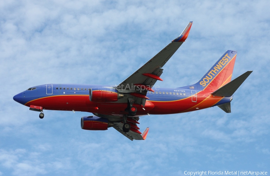 Southwest Airlines Boeing 737-7H4 (N247WN) | Photo 328605