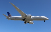 United Airlines Boeing 787-9 Dreamliner (N24972) at  Los Angeles - International, United States