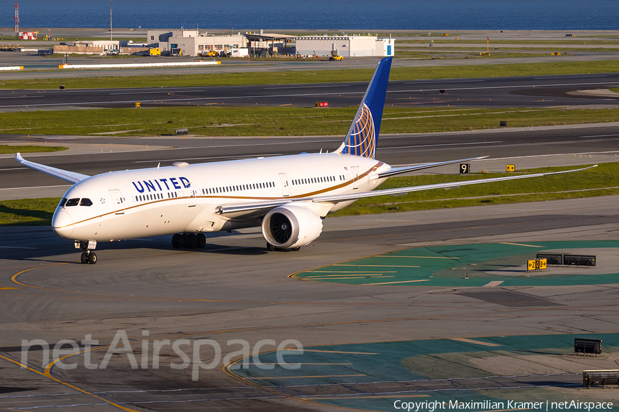 United Airlines Boeing 787-9 Dreamliner (N24973) | Photo 502917